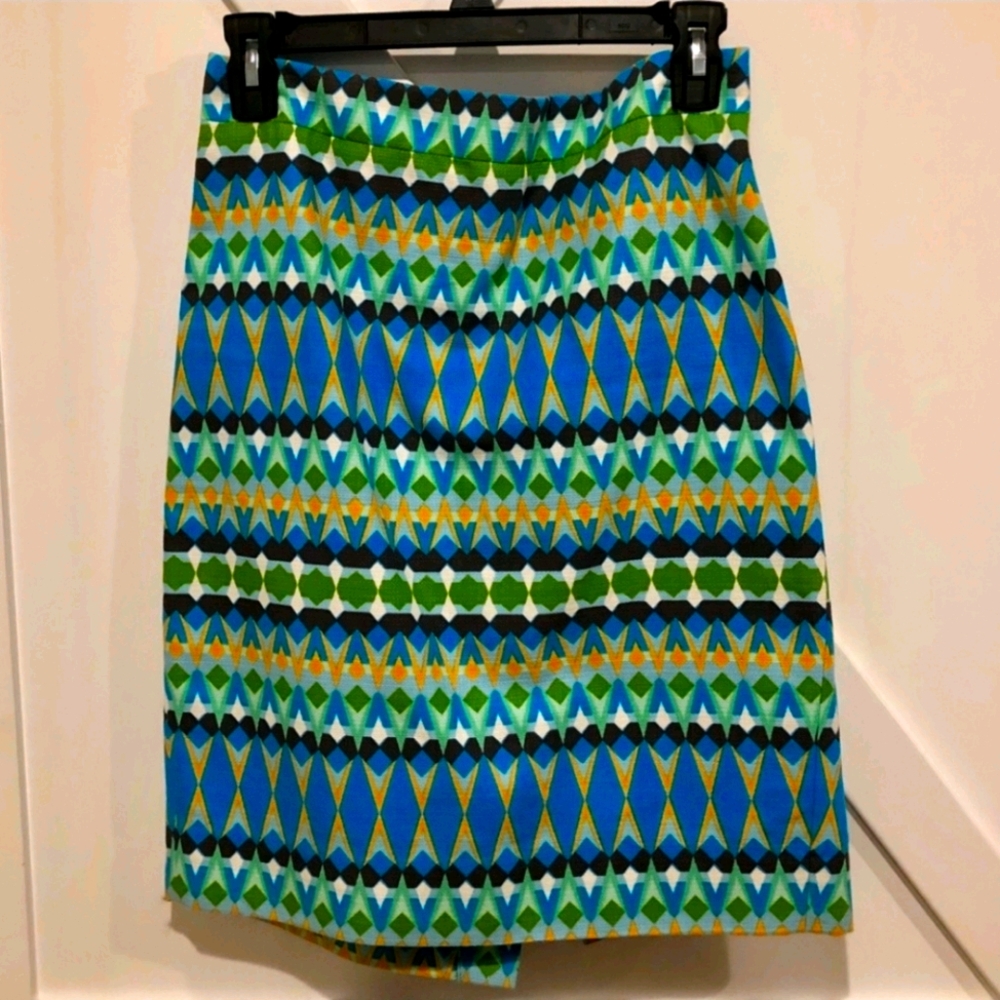 J Crew size 0 The Pencil skirt geometric design